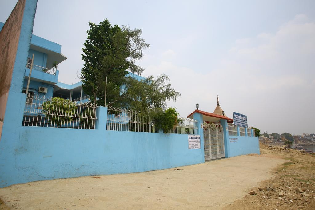 Sri Yoga Mandir Hotel Варанаси Екстериор снимка